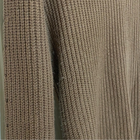 LOVE BY DESIGN Soft & Cozy Tan Knit Open Back V Neck Sweater - Picture 4 of 12